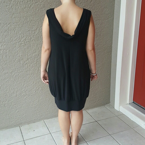 Dress - Picture 2 of 4