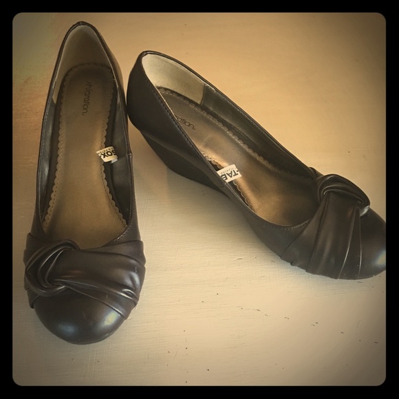 Wedge Dress Shoes