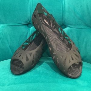 Crocs Adrina III Peep Toe Flats Black size 9
