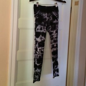 Tie dye leggings from Pink