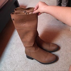 Tan tall winter boots
