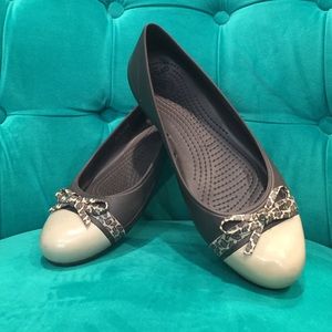 Crocs Cap Toe Band Ballet Flat Sz 9 Brown Cheetah