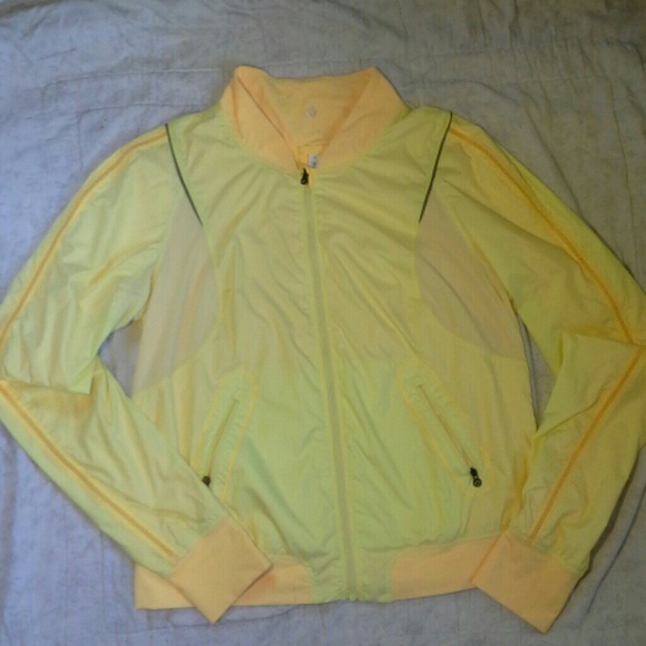 lululemon athletica Jackets & Blazers - Lululemon yellow size 10 jacket