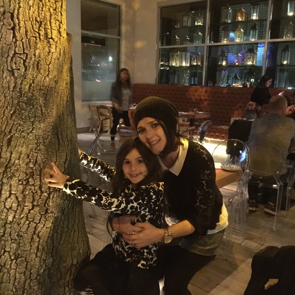 Meet your Posher, Meredith - Picture 2 of 4