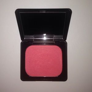 Everlasting face shaper blush