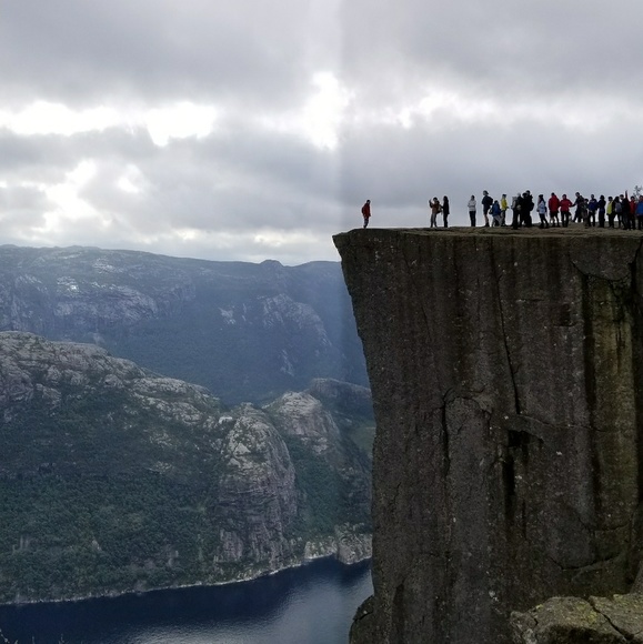 Meet your Posher, Janice - Picture 3 of 8