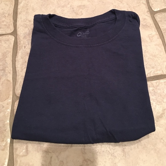 Navy t shirt