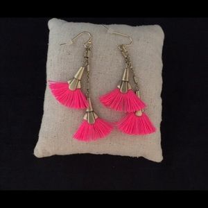 Earrings/ Stella and dot
