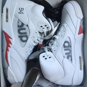 SUPREME JORDAN 5 SIZE 10.5 DEADSTOCK
