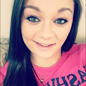 Meet your Posher, Sharissa