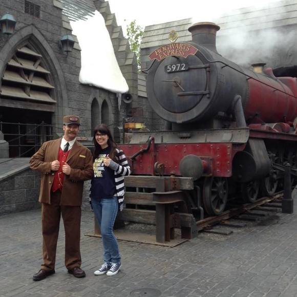 Meet your Posher, Delia