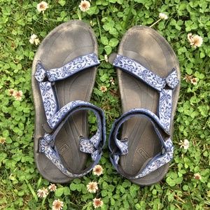 Blue Tevas