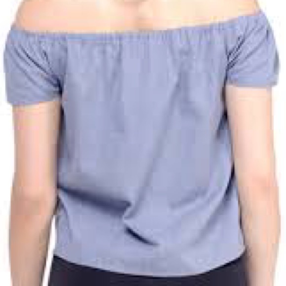 NWT! Off the shoulder chambray top. - Picture 2 of 2
