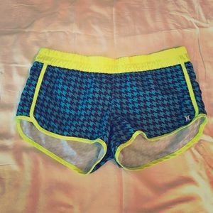 Athletic casual shorts