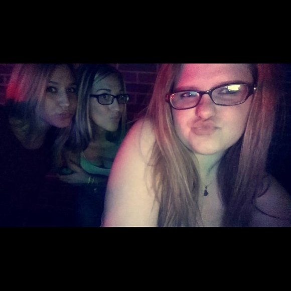 Meet your Posher, Alexis