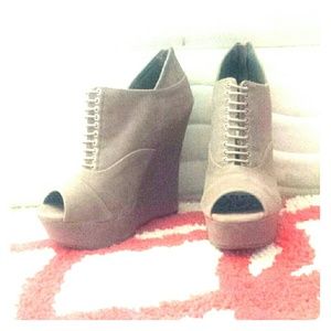 Dollhouse Wedges