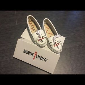 Minnie Tonka Moccasins