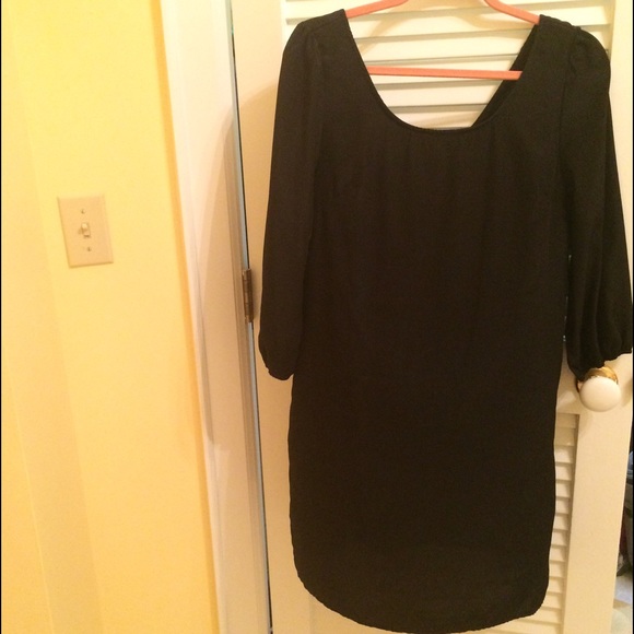 Shop Sosie black silky shift dress size medium✨ - Picture 1 of 3