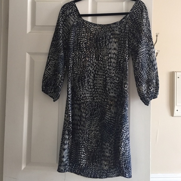 Printed dress with back cut outs