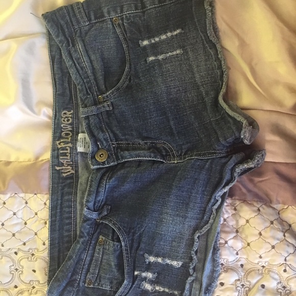 Wallflower jean shorts