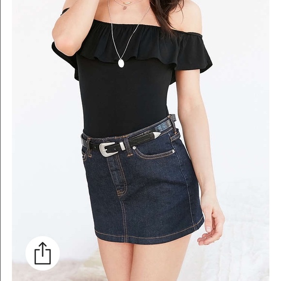 Off-shoulder Bodysuit