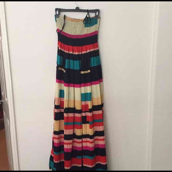 Dress - Picture 1 of 1