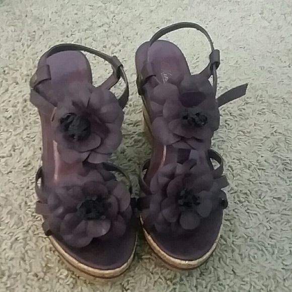 Wedge sandals