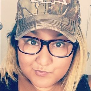 Meet your Posher, Aurora