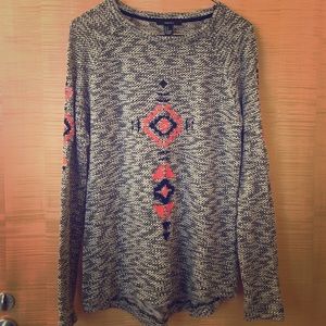 Forever 21 Knit with Tribal Print Size M