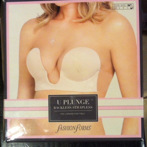 FashionForms backless, strapless bra. (212)