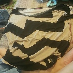 Short sleve brown and black blouse