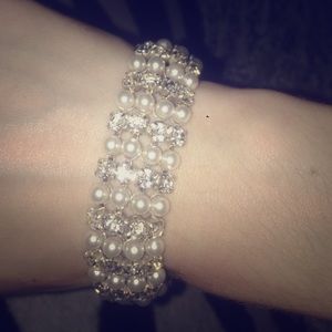Diamond and pearl bracelet