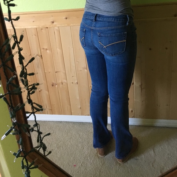 Bullhead boot cut jeans size 5R // 28 - Picture 3 of 4