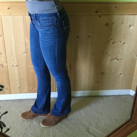 Bullhead boot cut jeans size 5R // 28 - Picture 2 of 4