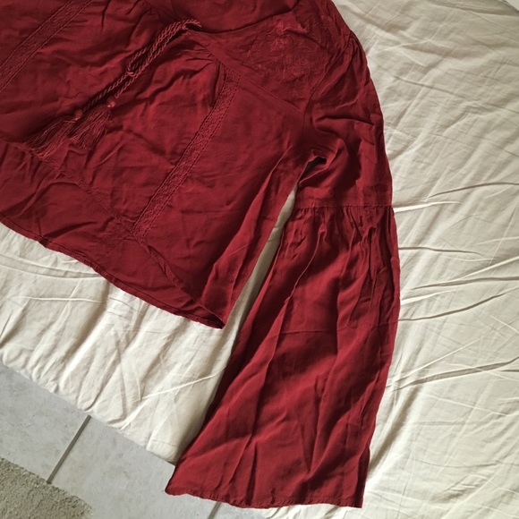 Top - Picture 2 of 4