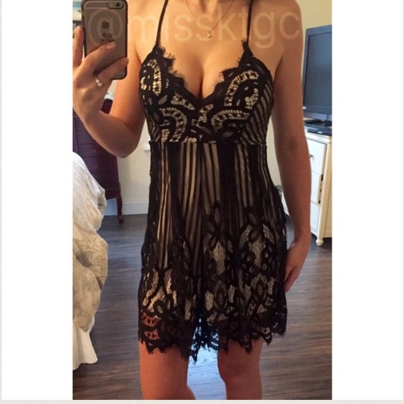 Boutique Dresses & Skirts - Sale 💕 Black Lace Romper