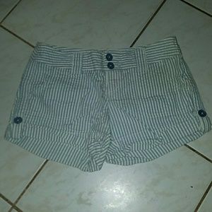LIGHT BLUE AND WHITE DRESS SHORTS