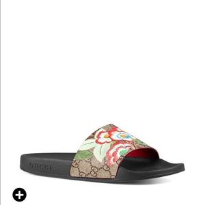 Gucci pursuit slide sandals