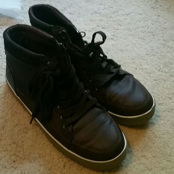 Sneakers - Picture 1 of 4