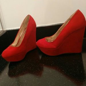 Red closed toe wedges
