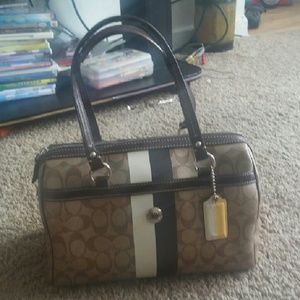 Authentic coach. Boston style bag.