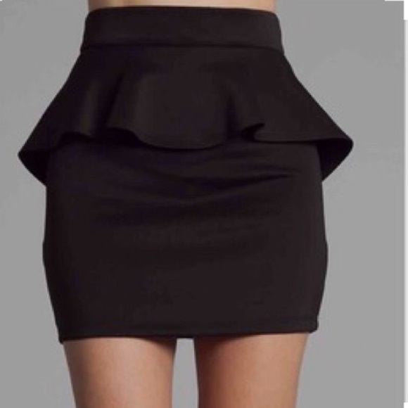 American Eagle black mini skirt