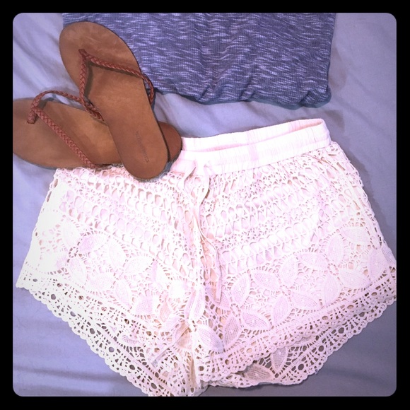 SALE!!! Cream Lace Crochet Shorts