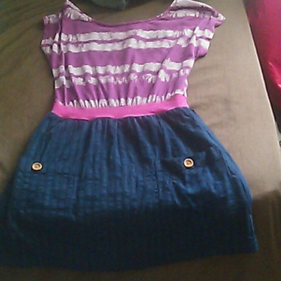 Dress - Picture 1 of 3