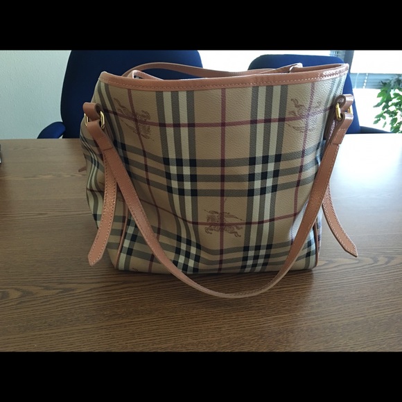 Burberry Handbags - 🎉🎉 FLASH SALE!!!!  Authentic Burberry Haymaker