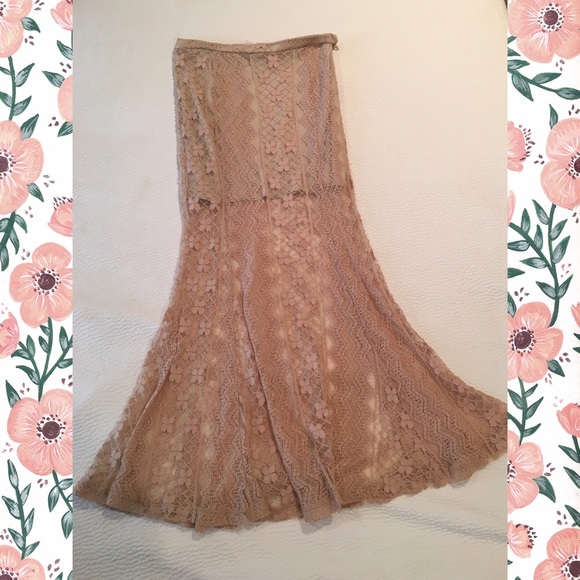 ✨ Mermaid Style Lace Skirt ✨