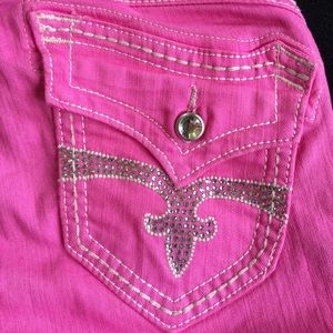 NWOT Rock Revival Scarlett Capri Pink Sz 29