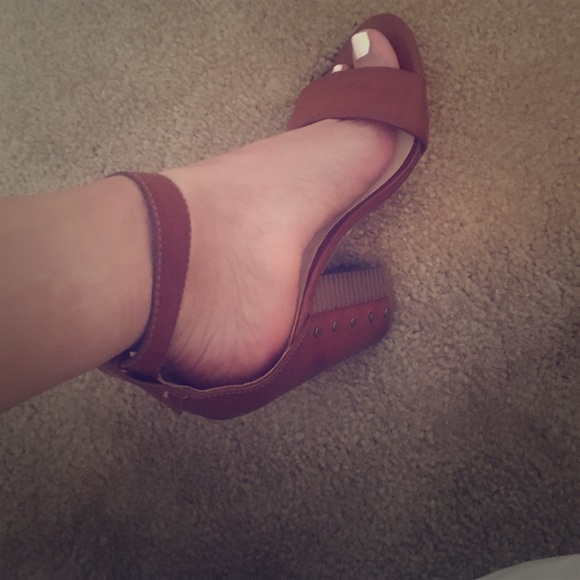 Summer heels