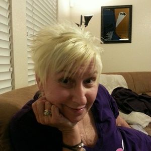 Meet your Posher, Beth