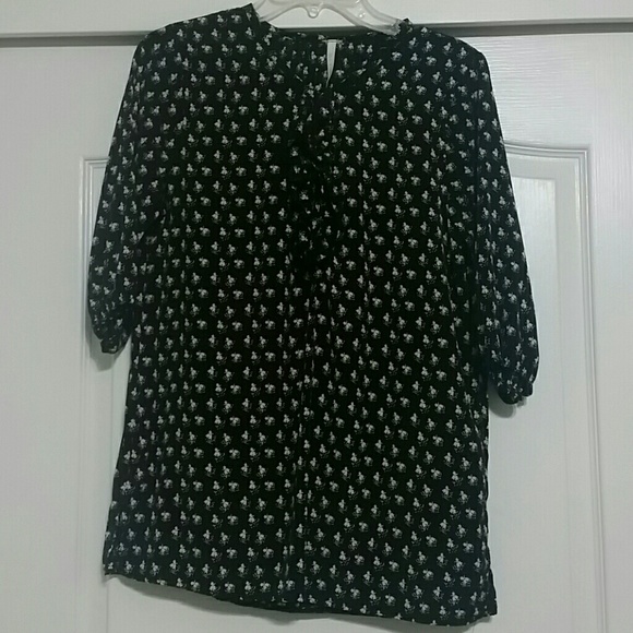 Black and cream top!